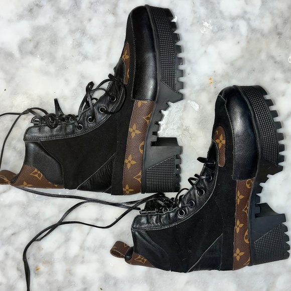 Louis Vuitton Laureate dessert boots - Picture 2 of 4